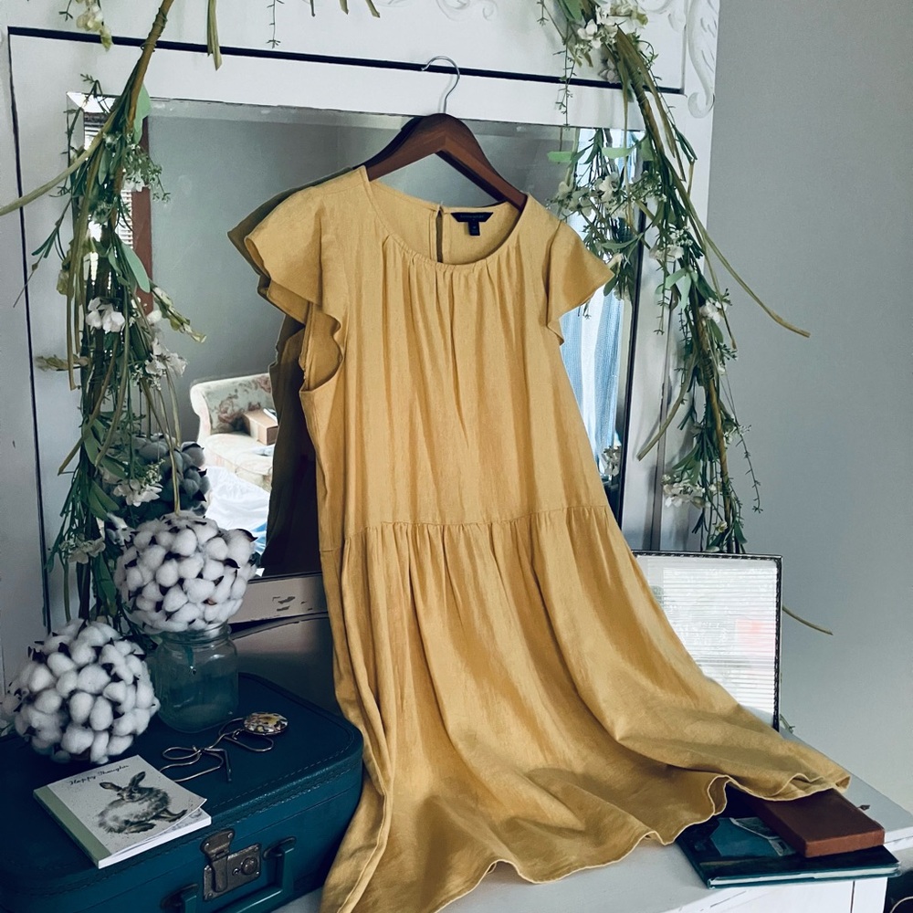 Banana Republic Soft Yellow Linen Shift Dress